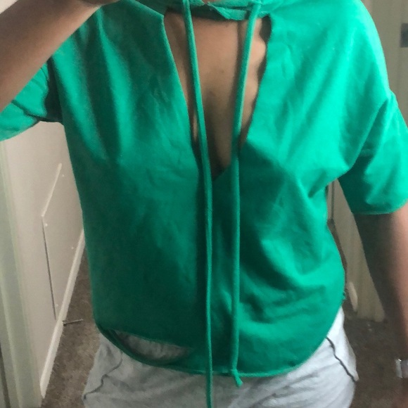 💙4/$25💙Green cropped hoodie - Picture 5 of 7